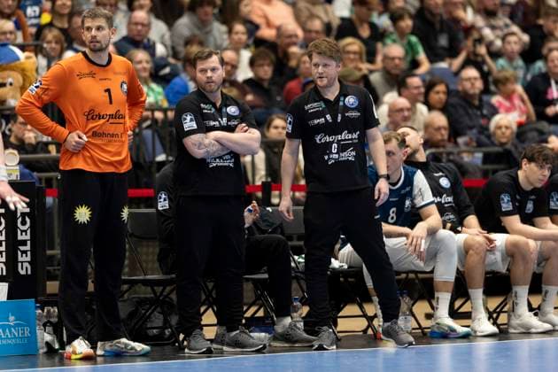 1. Handball Bundesliga - Bergischer HC gegen Füchse Berlin, 22.02.2026 DUESSELDORF, GERMANY - FEBRUARY 22: Markus Pütz (Trainer Bergischer HC) und Arnor Gunnarsson (Trainer Bergischer HC) während dem HBL Bundesliga Spiel zwischen 1. Handball Bundesliga - Bergischer HC gegen Füchse Berlin at Mitsubishi Electric HALLE am 22 Spieltag. February 22, 2026 in Duesseldorf, Germany. Copyright: xBEAUTIFULxSPORTS KennyxBeelex