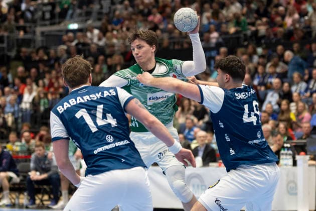 1. Handball Bundesliga - Bergischer HC gegen Füchse Berlin, 22.02.2026 DUESSELDORF, GERMANY - FEBRUARY 22: Nils Lichtlein (17, Füchse Berlin) während dem HBL Bundesliga Spiel zwischen 1. Handball Bundesliga - Bergischer HC gegen Füchse Berlin at Mitsubishi Electric HALLE am 22 Spieltag. February 22, 2026 in Duesseldorf, Germany. Copyright: xBEAUTIFULxSPORTS KennyxBeelex