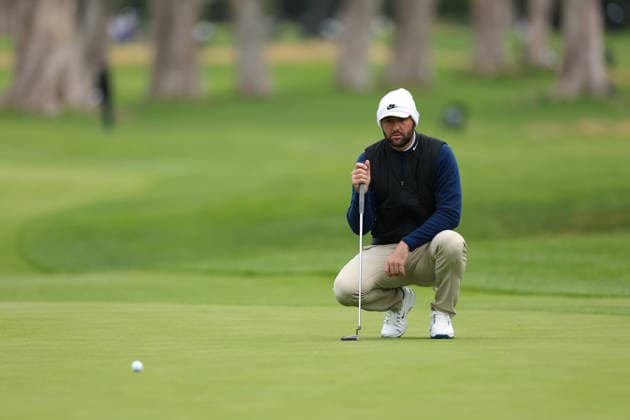 February 22, 2026, Pacific Palisades, California, USA: SCOTTIE SCHEFFLER lines up a putt attempt on the 13th green during the during the first round of the Genesis Invitational at the Riviera Country club in Pacific Palisades, California. Golf_PGATour_Genesis_Invitational  - ZUMAt158 20260222_zsp_t158_024 Copyright: xBrentonxTsex