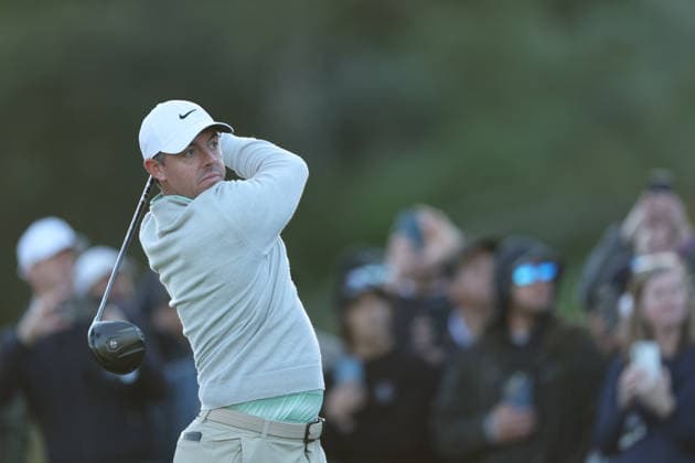 February 22, 2026, Pacific Palisades, California, USA: RORY MCILROY tees off on the 18th hole during the second round of the Genesis Invitational at the Riviera Country club in Pacific Palisades, California. Pacific Palisades USA - ZUMAt158 20260222_zsp_t158_053 Copyright: xBrentonxTsex