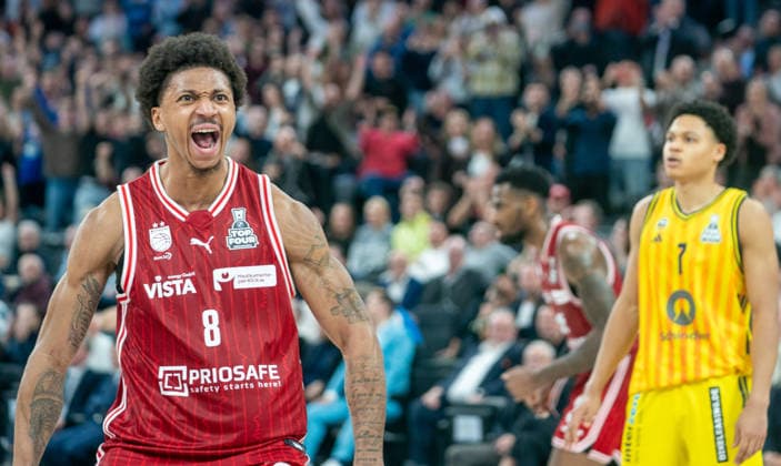 22.2.2026, Basketball, Herren, BMW Top Four 2026, Final Four, Finale, Alba Berlin - BMA 365 Bamberg Baskets, Demarcus Marquette Dämonin (Bamberg Baskets, li.) jubelt. München SAP Garden Bayern Deutschland