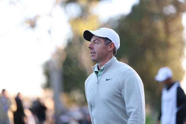 February 22, 2026, Pacific Palisades, California, USA: RORY MCILROY walks towards the clubhouse after finishing the second round of the Genesis Invitational at the Riviera Country club in Pacific Palisades, California. Pacific Palisades USA - ZUMAt158 20260222_zsp_t158_016 Copyright: xBrentonxTsex