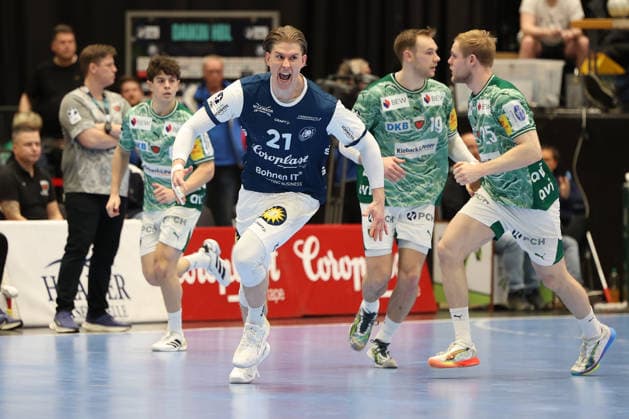 GER, 1.DAIKIN HBL, Bergischer HC vs. Fuechse Berlin 22.02.2026, Mitsubishi Electric HALLE, Duesseldorf, GER, 1.DAIKIN HBL, Bergischer HC vs. Fuechse Berlin , im Bild: Torjubel Jubel Jubellauf, Kim Voss-Fels (BHC 21),