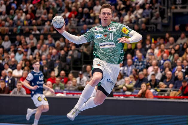 22.02.2026, Handball, HBL, Bergischer HC - Füchse Berlin, Mitsubishi Electric HALLE Düsseldorf: Lasse Andersson (Füchse Berlin 11) wirft den Ball auf das Tor Nordrhein-Westfalen Deutschland