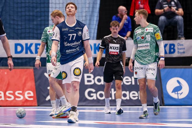 22.02.2026, Handball, HBL, Bergischer HC - Füchse Berlin, Mitsubishi Electric HALLE Düsseldorf: Johannes Wasielewski (BHC 77) enttäuscht Enttäuschung nach der Niederlage Nordrhein-Westfalen Deutschland