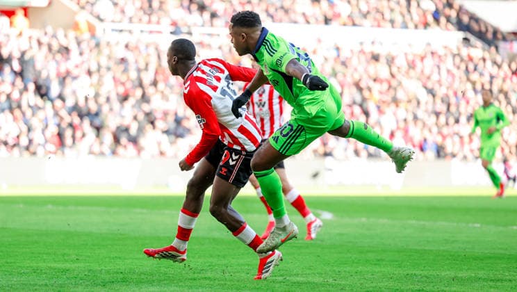 Sunderland v Fulham, Premier League Fulham defender Ryan Sessegnon (30) during the Premier League match between Sunderland and Fulham at the Stadium Of Light, Sunderland, UK on 22 February 2026. Editorial use only DataCo restrictions apply See www.football-dataco.com , Copyright: xSimonxDaviesx PSI-23794-0076