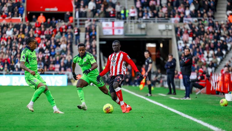 Sunderland v Fulham, Premier League Sunderland forward Jocelin Ta Bi (37) during the Premier League match between Sunderland and Fulham at the Stadium Of Light, Sunderland, UK on 22 February 2026. Editorial use only DataCo restrictions apply See www.football-dataco.com , Copyright: xSimonxDaviesx PSI-23794-0078