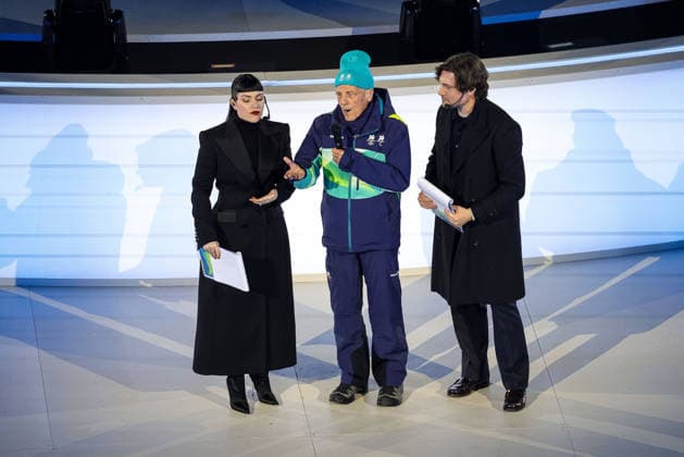 The oldest volunteer, 88 years old, of the Milano-Cortina Winter Olympics during the Closing Ceremony of the Olympic Winter games, Winterspiele,Spiele, Summer games Milano-Cortina 2026,on February 22, 2026 at Arena di Verona in Verona, Italy  Copyright: xSergioxBisi IPAxSportx xipa-agency.netx xx IPA_71889643 IPA_Agency_IPA71889643