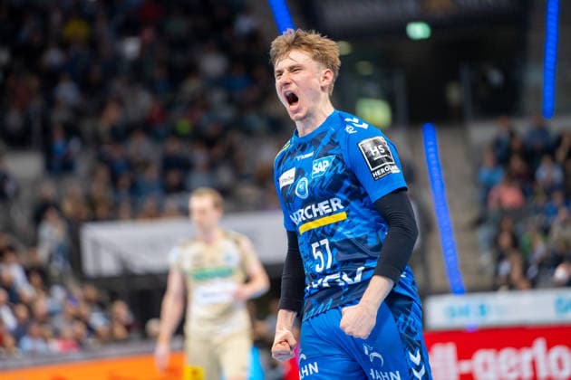 Handball I Herren I Saison 2025-2026 I Bundesliga I 22. Spieltag I TVB Stuttgart - TSV Hannover-Burgdorf I 22.02.2026 Jakob Nigg (57, TVB Stuttgart) jubelt Stuttgart Porsche Arena Baden-Württemberg Deutschland Copyright: xLobeca MaxxPetershansx