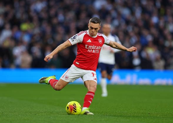 22nd February 2026; Tottenham Hotspur Stadium, London, England; Premier League Football, Tottenham Hotspur versus Arsenal; Leandro Trossard of Arsenal passing the ball into midfield  JPxFletcher Content restricted for UK based newspaper