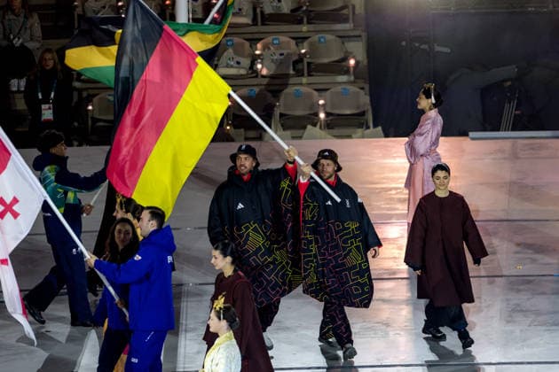 OLYMPICS - Winter Olympic Games, Olympische Spiele, Olympia, OS Milano Cortina 2026 VERONA,ITALY,22.FEB.26 - OLYMPICS - Winter Olympic Games Milano Cortina 2026, closing ceremony. Image shows Tobias Wendl and Tobias Arlt (GER).  GEPAxpictures xMatthiasxTrinkl