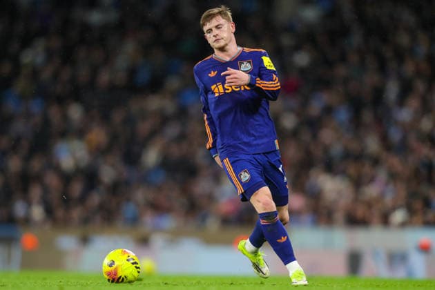 Manchester City v Newcastle United, Premier League Harvey Barnes Of Newcastle United during the Manchester City v Newcastle United Premier League match at the Etihad Stadium, Manchester, England on 21 February 2026 Credit: Lee Keuneke Every Second Media Editorial use only. All images are copyright Every Second Media Limited. No images may be reproduced without prior permission. All rights reserved. Premier League and Football League images are subject to licensing agreements with Football DataCo Limited. see https: www.football-dataco.com Copyright: xIMAGO EveryxSecondxMediax ESM-1811-0097 LeexKeunekex xEveryxSecondxMediax