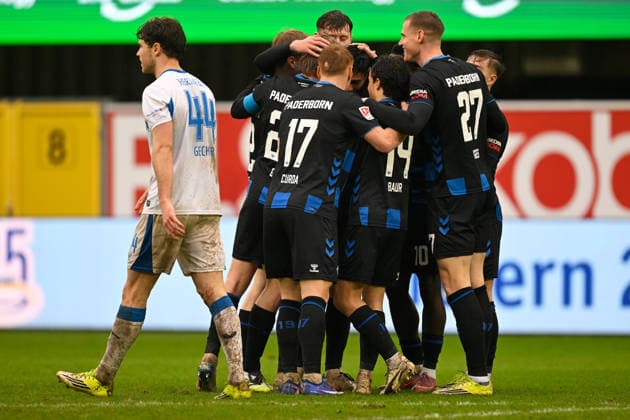 Paderborn, Home Deluxe Arena, 22.02.26, GER, Herren, 2.Bundesliga, Saison 2025-2026, SC Paderborn 07 - Hertha BSC Berlin Bild: Raphael OBERMAIR (Paderborn) jubelt nach seinem Tor zum 5:1 DFL regulations prohibit any use of photographs as image sequences and or quasi-video. NRW Deutschland