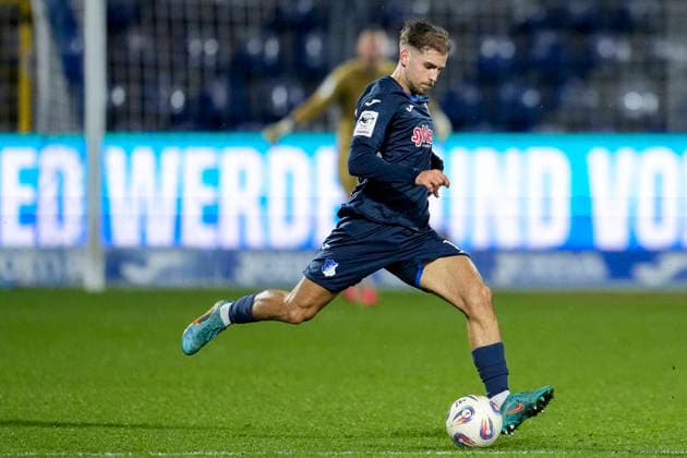Luka Djuric (Duric, TSG II, 10), am Ball, Freisteller, Ganzkörper, Einzelbild, Einzelfoto, Aktion, Action, 22.02.2026, Sinsheim (Deutschland), Fussball, 3. Liga, TSG 1899 Hoffenheim II - FC Viktoria Köln, DFB DFL REGULATIONS PROHIBIT ANY USE OF PHOTOGRAPHS AS IMAGE SEQUENCES AND OR QUASI-VIDEO. *** Luka Djuric Duric, TSG II, 10 , on the ball, cropped, full body, single image, single photo, action, action, 22 02 2026, Sinsheim Germany , Football, 3 Liga, TSG 1899 Hoffenheim II FC Viktoria Köln, DFB DFL REGULATIONS PROHIBIT ANY USE OF PHOTOGRAPHS AS IMAGE SEQUENCES AND OR QUASI VIDEO xozx