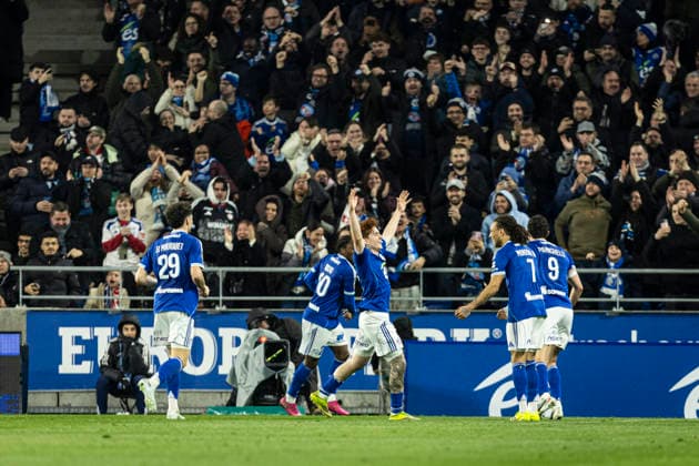 FOOTBALL : Racing Strasbourg vs Olympique Lyonnais - ligue 1 - Strasbourg - 21 2 26 Joie des joueurs de l equipe de Racing Strasbourg apres le but de Martial Godo 20 (RCS) but  Copyright: xelyxandroxcegarrax
