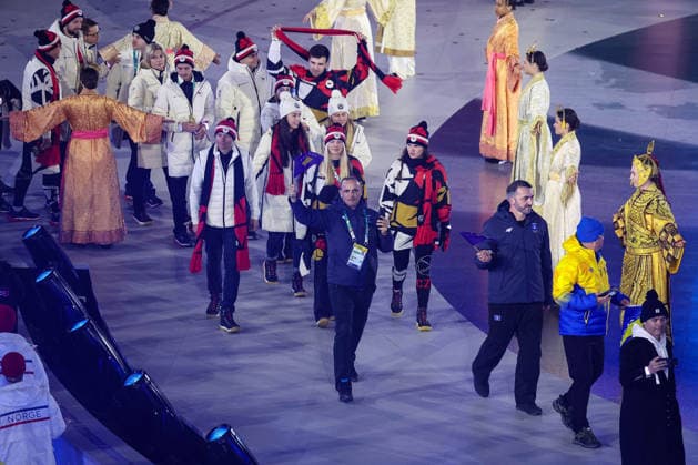 GIOCHI OLIMPICI - Olimpiadi Invernali Milano-Cortina 2026 - Closing Ceremony The flags of the nations parade during the Closing Ceremony of the Olympic Winter games, Winterspiele,Spiele, Summer games Milano-Cortina 2026,on February 22, 2026 at Arena di Verona in Verona, Italy Cortina D Ampezzo Italy  Copyright: xIPAxSport ABACAx