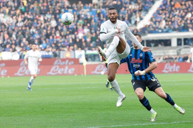 February 22, 2026, Bergamo, Italy: Juan Jesus of SSC Napoli and Nikola Krstovic of Atalanta BC seen in action during the Italian Serie A soccer match between Atalanta BC and SSC Napoli at New Balance Arena. Final score; Atalanta BC 2:1 SSC Napoli Bergamo Italy - ZUMAs197 20260222_aaa_s197_186 Copyright: xEmanuelexPennacchiox