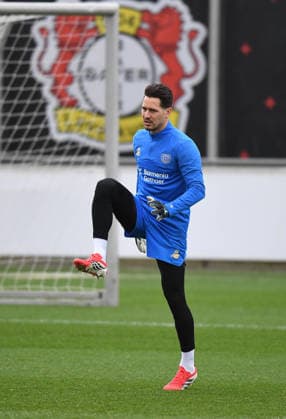 23.02.2026, xophax, Fussball , UEFA Champions League , 2025 2026 , Training von Bayer Leverkusen vor dem Spiel gegen Olympiakos Piräus. Janis Blaswich ( Bayer Leverkusen ) Leverkusen