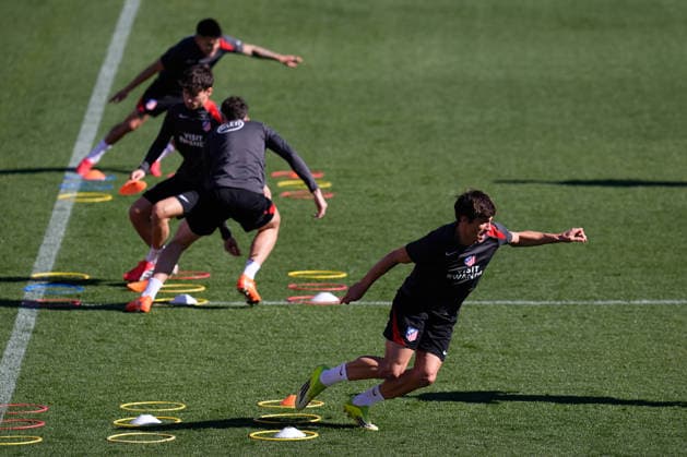 February 23, 2026, Majadahonda, Madrid, Spain: Robin Le Normand during the training day of Atletico de Madrid ahead the UEFA Champions League 2025 26 KO play-offs Second Leg match against Club Brugge KV at Ciudad Deportiva Wanda Atletico de Madrid on February 23, 2026, in Majadahonda, Madrid, Spain. Atletico De Madrid Training Session And press conference, PK, Pressekonferenz - UEFA Champions League 2025 26 KO Play-Offs Second Leg - ZUMAa181 20260223_zaa_a181_024 Copyright: xDennisxAgyemanx