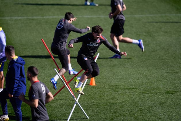 February 23, 2026, Majadahonda, Madrid, Spain: Julian Alvarez during the training day of Atletico de Madrid ahead the UEFA Champions League 2025 26 KO play-offs Second Leg match against Club Brugge KV at Ciudad Deportiva Wanda Atletico de Madrid on February 23, 2026, in Majadahonda, Madrid, Spain. Atletico De Madrid Training Session And press conference, PK, Pressekonferenz - UEFA Champions League 2025 26 KO Play-Offs Second Leg - ZUMAa181 20260223_zaa_a181_048 Copyright: xDennisxAgyemanx