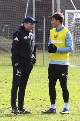 DEU, DFL, 2. FBL Hertha BSC, Training, 23.02.2026, Sportforum, Berlin, DEU, DFL, 2. FBL Hertha BSC, Training, im Bild Cheftrainer Stefan Leitl (Hertha BSC Berlin), Josip Brekalo (Hertha BSC Berlin 7) DFL - regulations prohibit any use of Photographs as image sequences and or quasi-video