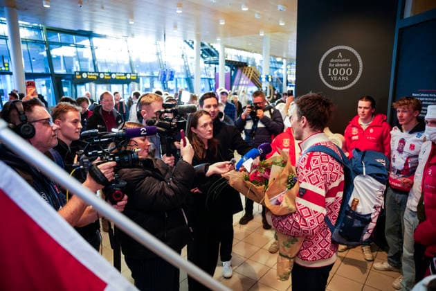 Johannes Hosflot Klaebo lander pa Vaernes lufthavn Stjordal 20260223. Emil Iversen tilbake pa norsk jord etter OL i Italia. Foto: Ole Martin Wold NTB Stjordal Norge EDITORIAL USE ONLY. RESTRICTED USE FOR BETTING COMPANIES Ref:_SPOn2gDO2U4Fk8.jpg *** Johannes Hosflot Klaebo lands at Vaernes Airport Stjordal 20260223 Emil Iversen back on Norwegian soil after the Olympics in Italy Photo Ole Martin Wold NTB Stjordal Norway EDITORIAL USE ONLY RESTRICTED USE FOR BETTING COMPANIES  Copyright: xOlexMartinxWoldx xNTBx