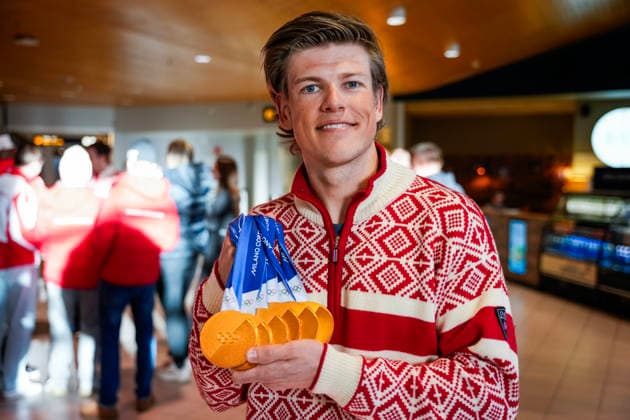 Johannes Hosflot Klaebo lander pa Vaernes lufthavn Stjordal 20260223. Johannes Hosflot Klaebo tilbake pa norsk jord med sine 6 olympiske gullmedaljer etter OL i Italia. Foto: Ole Martin Wold NTB Stjordal Norge EDITORIAL USE ONLY. RESTRICTED USE FOR BETTING COMPANIES Ref:_SPOeZFAHZ3Rn2M.jpg *** Johannes Hosflot Klaebo lands at Vaernes Airport Stjordal 20260223 Johannes Hosflot Klaebo back on Norwegian soil with his 6 Olympic gold medals after the Olympics in Italy Photo Ole Martin Wold NTB Stjordal Norway EDITORIAL USE ONLY RESTRICTED USE FOR BETTING COMPANIES  Copyright: xOlexMartinxWoldx xNTBx