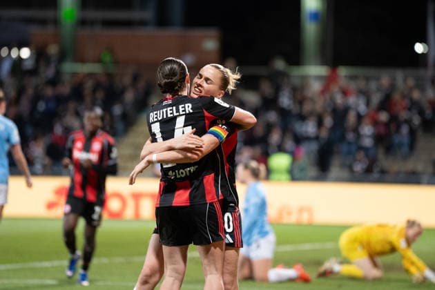 23.02.2026, xhfmx, Fussball Google Pixel Frauen-Bundesliga, Eintracht Frankfurt - SC Freiburg v.l. Laura Freigang (Eintracht Frankfurt Frauen) bejubelt Ihren Treffer zum 1:0 gegen Freiburg mit Geraldine Reuteler (Eintracht Frankfurt Frauen) . Tor, Goal, Jubel, Celebration (DFL DFB REGULATIONS PROHIBIT ANY USE OF PHOTOGRAPHS as IMAGE SEQUENCES and or QUASI-VIDEO) Frankfurt am Main
