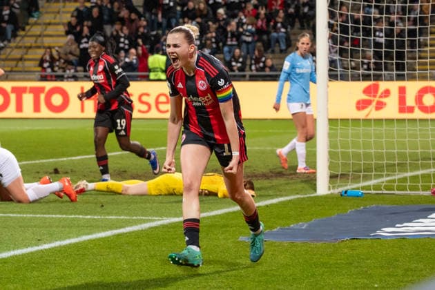 Deutschland: Fussball Google Pixel Frauen-Bundesliga 2025 2026 - Eintracht Frankfurt vs SC Freiburg - 19. Spieltag - Am Brentanobad-Stadion (Frankfurt): Tor zum 1-0 durch Laura Freigang (Eintracht Frankfurt,10) Freude, Jubel, Torjubel Copyright: xOrhanxHabashx
