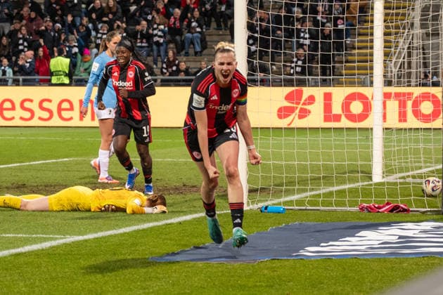 Deutschland: Fussball Google Pixel Frauen-Bundesliga 2025 2026 - Eintracht Frankfurt vs SC Freiburg - 19. Spieltag - Am Brentanobad-Stadion (Frankfurt): Tor zum 1-0 durch Laura Freigang (Eintracht Frankfurt,10) Freude, Jubel, Torjubel Copyright: xOrhanxHabashx