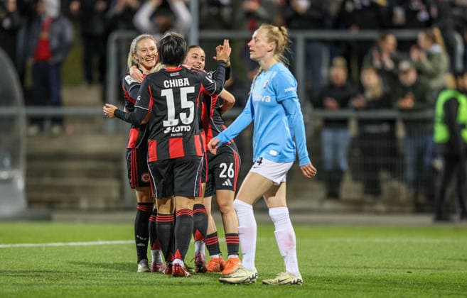 GER, Frankfurt, Eintracht Frankfurt vs SC Freiburg, Google Pixel Bundesliga, Fussball, DFB, Spielzeit 2025 2026, Stadion am Brentanobad, 19. Spieltag im Bild v.l.: Rebecka Blomqvist (Eintracht Frankfurt Frauen 28), Chiba Remina (Eintracht Frankfurt Frauen 25), Ainhoa Alguacil (Eintracht Frankfurt Frauen 26), Tor, Jubel und Freude, Emotionen, 3:0 DFB DFL REGULATIONS PROHIBIT ANY USE OF PHOTOGRAPHS AS IMAGE SEQUENCES AND OR QUASI-VIDEO, 23.02.2026 Copyright: HMBxMedia HendrikxHamelau