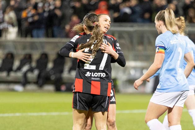 Google Pixel Frauen Bundesliga: Eintracht Frankfurt - SC Freiburg, 23.02.2026 Elisa Senß Senss (Eintracht Frankfurt 6) erzielte das Tor zum 2:0 und feiert mit ihre Vorlagengeberin Ereleta Memeti (Eintracht Frankfurt 27), GPFBL: Eintracht Frankfurt - SC Freiburg, Frankfurt, Stadion am Brentanobad, 23.2.2026 Copyright: xBEAUTIFULxSPORTS Gawlikx