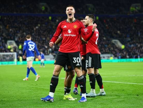 Benjamin Sesko of Manchester United, ManU scores to make it 0-1 and celebrates Everton v Manchester United, Premier League, Football, Hill Dickinson Stadium, Liverpool, UK - 23 Feb 2026Liverpool Hill Dickinson Stadium United Kingdom EDITORIAL USE ONLY No use with unauthorised audio, video, data, fixture lists, club league logos or live services. Online in-match use limited to 120 images, no video emulation. No use in betting, games or single club league player publications. Copyright: xPaulxCurrie Shutterstockx 16692802cv