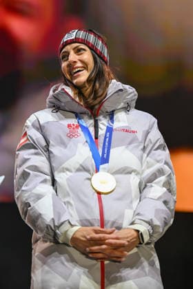 OLYMPICS - Winter Olympic Games, Olympische Spiele, Olympia, OS Milano Cortina 2026 INNSBRUCK,AUSTRIA,23.FEB.26 - OLYMPICS - Winter Olympic Games Milano Cortina 2026, Olympic Team Austria, medal celebration. Image shows Janine Flock (AUT).  GEPAxpictures xDanielxSchoenherr