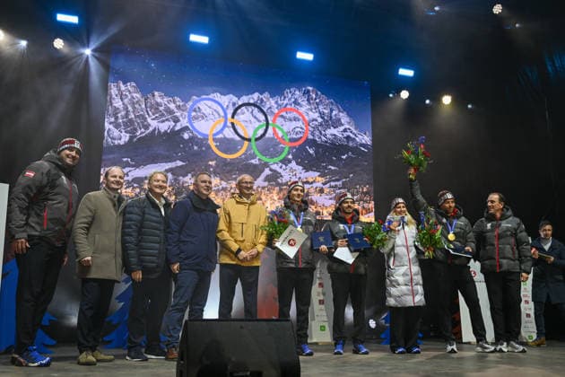 OLYMPICS - Winter Olympic Games, Olympische Spiele, Olympia, OS Milano Cortina 2026 INNSBRUCK,AUSTRIA,23.FEB.26 - OLYMPICS - Winter Olympic Games Milano Cortina 2026, Olympic Team Austria, medal celebration. Image shows secretary general Florian Gosch (OEOC), mayor Johannes Anzengruber, managing director Erwin van Lampaart, minister of Sports Andreas Babler, governor Anton Mattle, Alessandro Haemmerle, Jakob Dusek, Sabine Payer, Benjamin Karl (AUT) and vice president Markus Prock (OEOC).  GEPAxpictures xDanielxSchoenherr
