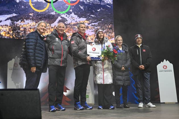 OLYMPICS - Winter Olympic Games, Olympische Spiele, Olympia, OS Milano Cortina 2026 INNSBRUCK,AUSTRIA,23.FEB.26 - OLYMPICS - Winter Olympic Games Milano Cortina 2026, Olympic Team Austria, medal celebration. Image shows managing director Erwin van Lampaart, presindent Gerhard Rainer (OEBSV), president Hort Nussbaumer (OEOC), Janine Flock (AUT) and state secretary Michaela Schmidt.  GEPAxpictures xDanielxSchoenherr