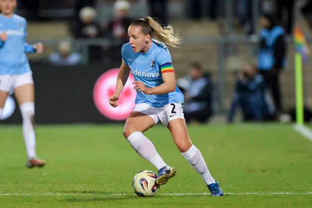 Lisa Karl (SC Freiburg) kontrolliert den Ball, Google Pixel Frauen-Bundesliga, Eintracht Frankfurt v SC Freiburg, Stadion am Brentanobad am 23. February 2026 in Frankfurt, Deutschland. (Foto von Marco Steinbrenner DeFodi Images) Lisa Karl (SC Freiburg) controls the ball, Google Pixel Frauen-Bundesliga, Eintracht Frankfurt v SC Freiburg, Stadion am Brentanobad, February 23, 2026 in Frankfurt, Germany. (Photo by Marco Steinbrenner DeFodi Images) DFB DFL REGULATIONS PROHIBIT ANY USE OF PHOTOGRAPHS AS IMAGE SEQUENCES AND OR QUASI-VIDEO. -