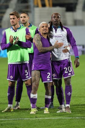 ACF Fiorentina v Pisa SC - Campionato Serie A ACF Fiorentina players greet the curve of its fans after the victory between the Italian Serie A football match between ACF Fiorentina and Pisa SC,on February 23 ,2026 at the Artemio-Franchi stadium in Florence. Firenze FI Italy  Copyright: xAndreaxMartinix originalFilename:martini-acffiore260223_npi6m.jpg