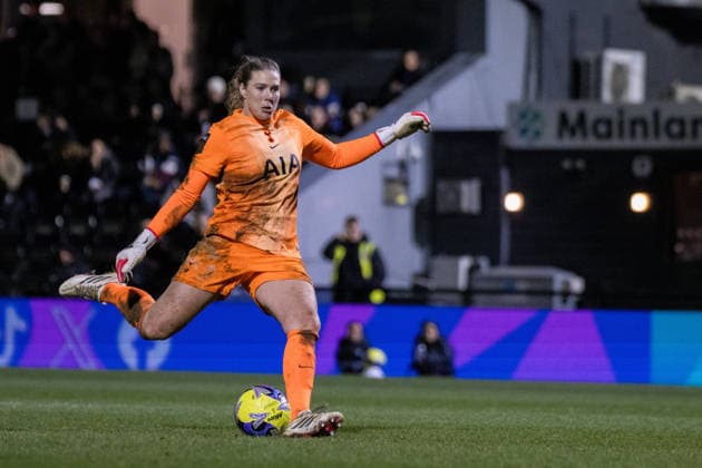 Lize Kop (1 Tottenham Hotspur) steps up to take a penalty during the penalty shootout between London City Lionesses and Tottenham Hotspur in the Adobe Women?s FA Cup 5th Round at CopperJax Community Stadium, Bromley, London, England on Monday 23rd February 2026. Copyright: xClairexJeffreyx xSPPx Sportspressphoto_SPR97036