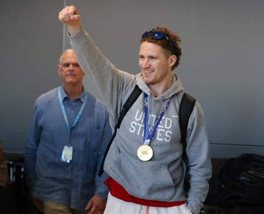 February 23, 2026, Miami, Florida, USA: MATTHEW TKACHUK of Team United States, wearing his gold medal, greets fans upon arrival at Miami International Airport after returning from Milan following the Americans gold-medal victory over Canada at the 2026 Winter Olympics in Milano Cortina, Italy. Miami USA - ZUMAm67_ 20260223_zaf_m67_003 Copyright: xAliexSkowronskix