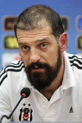 Slaven Bilic attends a press conference, PK, Pressekonferenz ISTANBUL, TURKEY - DECEMBER 10 : Head coach of Besiktas, Slaven Bilic attends a press conference ahead of UEFA Europa League Group C match against Tottenham Hotspur in Istanbul, Turkey on December 10, 2014. The game will be held at the Ataturk Olympic Stadium on December 11, 2014 in Istanbul, Turkey. Ahmet Dumanli Anadolu Agency Istanbul Turkey. Editorial use only. Please get in touch for any other usage.  Copyright: x2025xAnadoluxAhmetxDumanlÄ±x