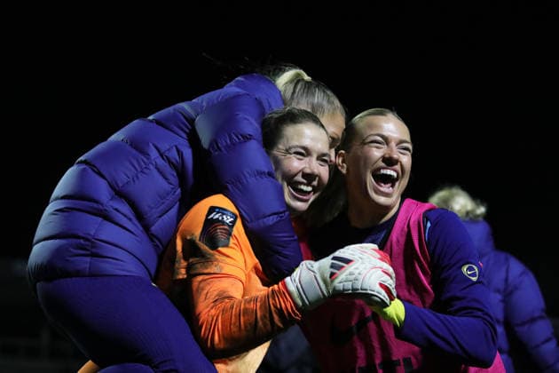 Tottenham Hotspur Women celebrate winning the penalty shoot-out during the Women s FA Cup match between London City Lionesses and Tottenham Hotspur Women at Hayes Lane, Bromley, England on 23 February 2026. Copyright: xJoshuaxSmithx 44300094