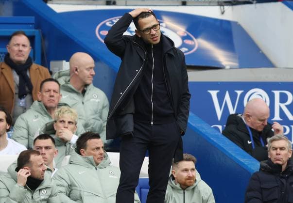 Premier League - Chelsea FC v Burnley FC LONDON, ENGLAND, FEBRUARY 21: Liam Rosenior Manager of Chelsea looks disappointed & dejected during the match between Chelsea FC and Burnley FC in the Premier League at Stamford Bridge Stadium in London, England, on February 21. (Photo by Daniel Weir) London Stamford Bridge Stadium England Copyright: xDanielxWeir SportsxPressxPhotox SPPA_Chelsea_Burnley_210226_DW12