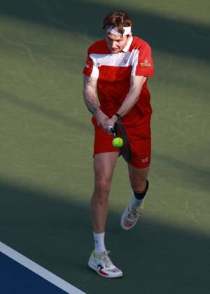 Alexander Bublik, Dubai Duty Free Tennis Championships, Dubai, U.A.E. Tennis - Dubai Tennis Championships 2025 - ATP, Tennis Herren - Dubai Duty Free Tennis Stadium - Dubai - - United Arab Emirates - 24 February 2026. Copyright: xJuergenxHasenkopfx