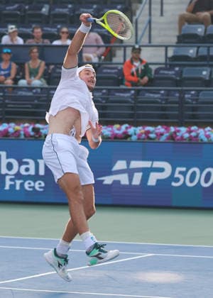 Jan-Lennard Struff (GER), Dubai Duty Free Tennis Championships, Dubai, U.A.E. Tennis - Dubai Tennis Championships 2025 - ATP, Tennis Herren - Dubai Duty Free Tennis Stadium - Dubai - - United Arab Emirates - 24 February 2026. Copyright: xJuergenxHasenkopfx