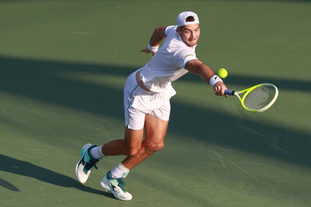Jan-Lennard Struff (GER), Dubai Duty Free Tennis Championships, Dubai, U.A.E. Tennis - Dubai Tennis Championships 2025 - ATP, Tennis Herren - Dubai Duty Free Tennis Stadium - Dubai - - United Arab Emirates - 24 February 2026. Copyright: xJuergenxHasenkopfx
