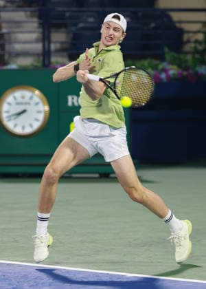 Ugo Humbert, Dubai Duty Free Tennis Championships, Dubai, U.A.E. Tennis - Dubai Tennis Championships 2025 - ATP, Tennis Herren - Dubai Duty Free Tennis Stadium - Dubai - - United Arab Emirates - 24 February 2026. Copyright: xJuergenxHasenkopfx