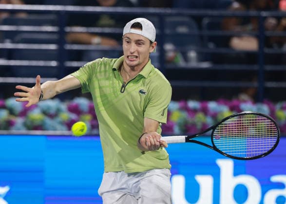 Ugo Humbert, Dubai Duty Free Tennis Championships, Dubai, U.A.E. Tennis - Dubai Tennis Championships 2025 - ATP, Tennis Herren - Dubai Duty Free Tennis Stadium - Dubai - - United Arab Emirates - 24 February 2026. Copyright: xJuergenxHasenkopfx