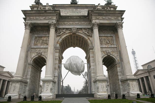 Olympic Cauldron Covered by A White Sheet - Milan Olympic cauldron was covered by a white sheet, after Milan Cortina 2026 Winter Olympic Games, Olympische Spiele, Olympia, OS in Milan, Italy on February 24, 2026. Photo by Francesco Enriquez IPA ABACAPRESS.COM Milan Italy  Copyright: xIPA ABACAx