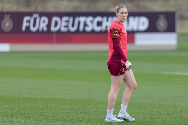 Training Deutsche Fußball-Nationalmannschaft der Frauen Rebecca Knaak (Manchester City). Training der Frauen-Nationalmannschaft vor den WM-Qualifikationsspielen gegen Slowenien und Norwegen am 24. Februar 2026 in Frankfurt am Main, Frankfurt am Main Hessen Deutschland DFB-Campus